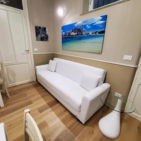 Casa Teatro Massimo Homestay *