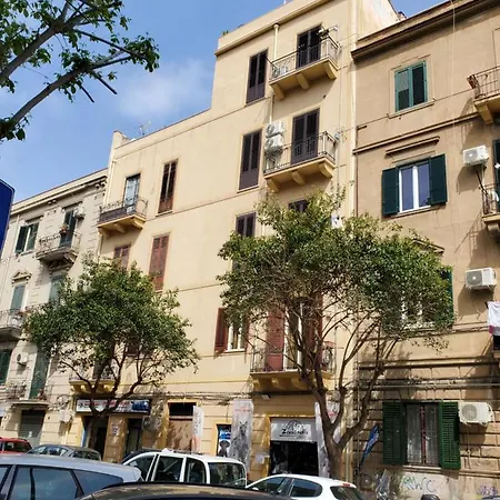 Homestay Casa Teatro Massimo